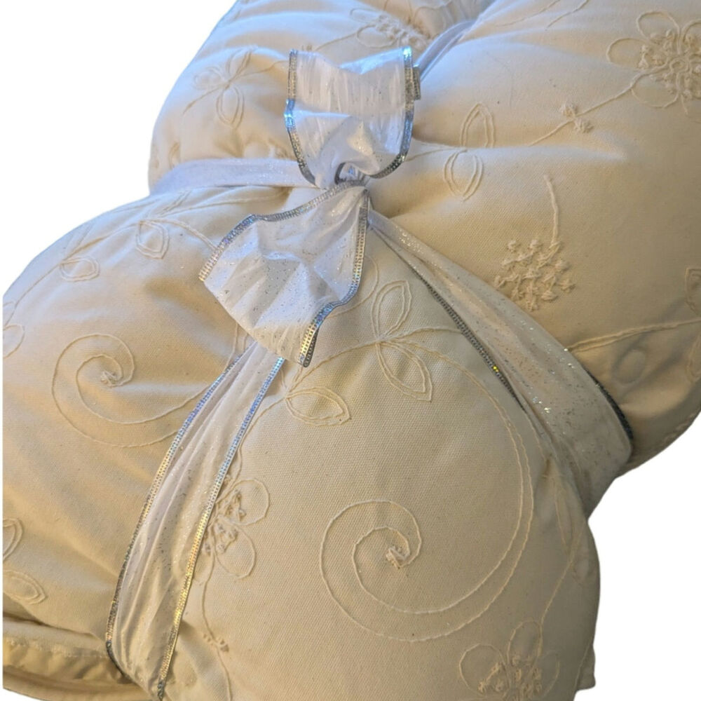 WAVERLY! LUXURY COLLECTION CREAM EMBROIDERED BOXED CORNER BEDSPREAD! SZ FULL